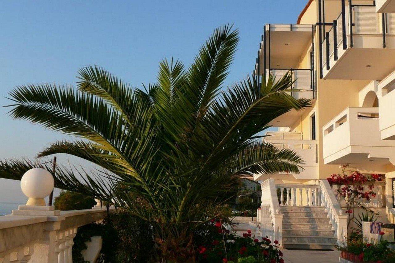 Ostria Seaside Studios And Apartments Katarráktis Buitenkant foto