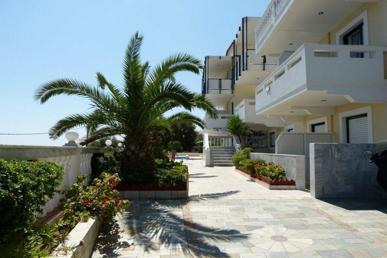 Ostria Seaside Studios And Apartments Katarráktis Buitenkant foto