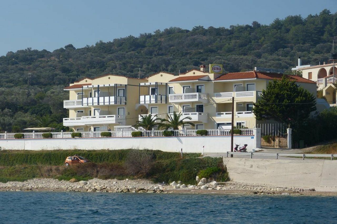 Ostria Seaside Studios And Apartments Katarráktis Buitenkant foto
